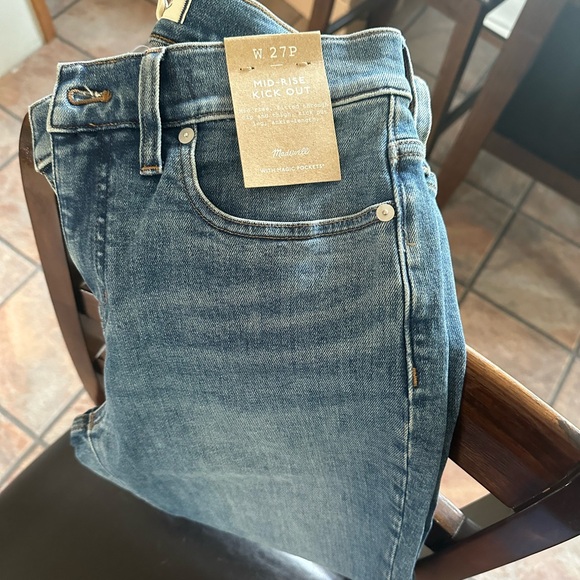 Madewell Kick Out Crop Jeans - Picture 2 of 5
